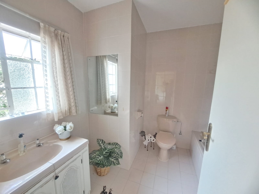 4 Bedroom Property for Sale in Safari Gardens North West